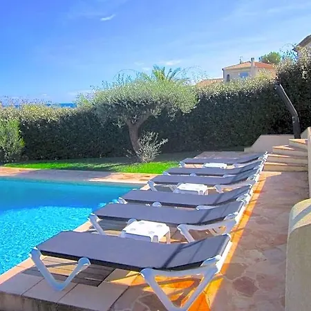 Bonheur - Les Issambres 3* Roquebrune-sur-Argens